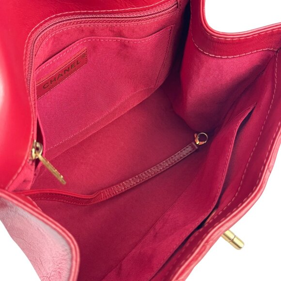 CHANEL Red Quilted Calfskin Chevron Backpack Bag Authenticated Made in France - Picture 14 of 17